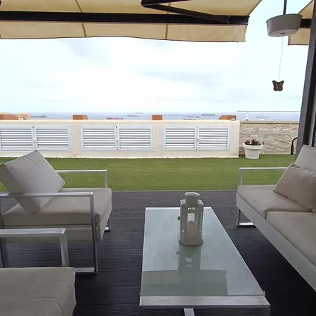 Ocean Views Lejlighed